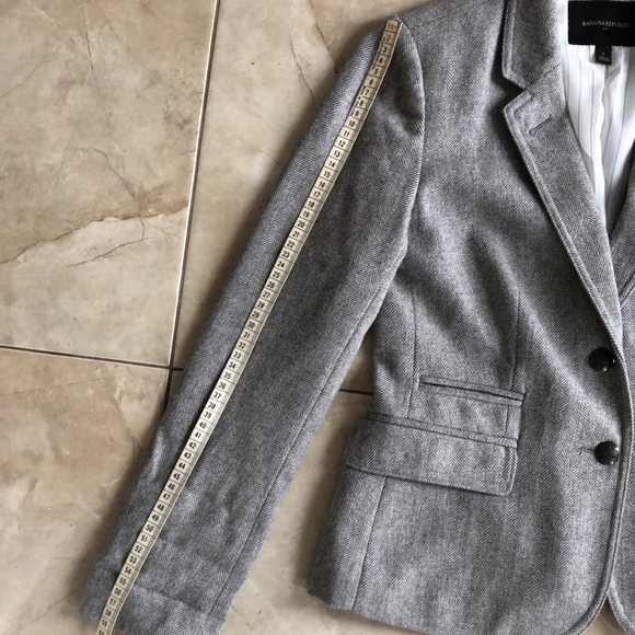 Banana Republic timeless fitted blazer - Picture 6 of 8